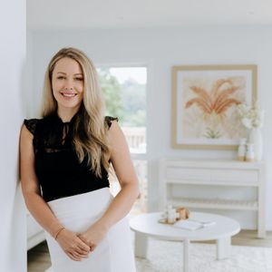 Sara Davis