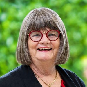 Lyn Sawyers