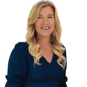 Shar Davis