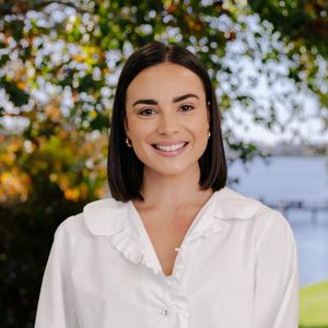 Ella Bason
