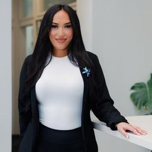 Ena Aholelei