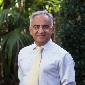Hossein Farzami