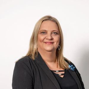 Shelley Clarke