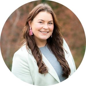 Lyndsey Davis
