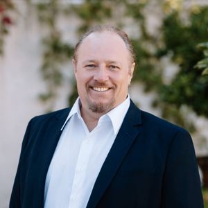 Aaron Peters
