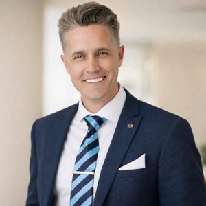 Christian Wallace